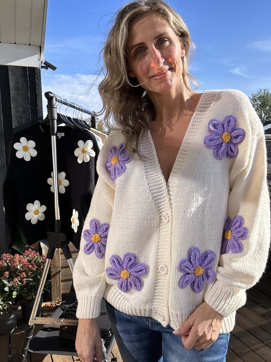 Gown Isa Margurit Cardigan 2398 Med Handlavet Blomster White/Purple | Strik