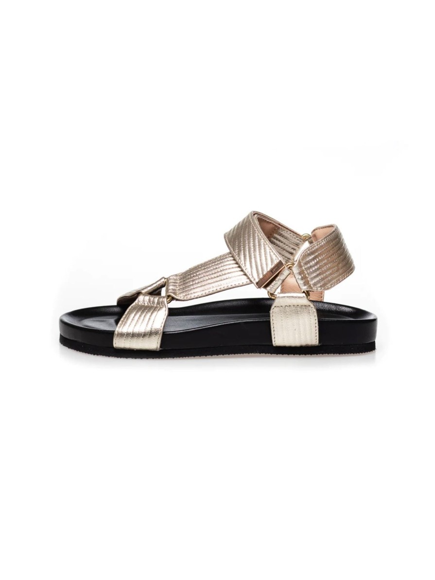 Copenhagen Shoes Carrie Leather Sandal Gold | Sandaler